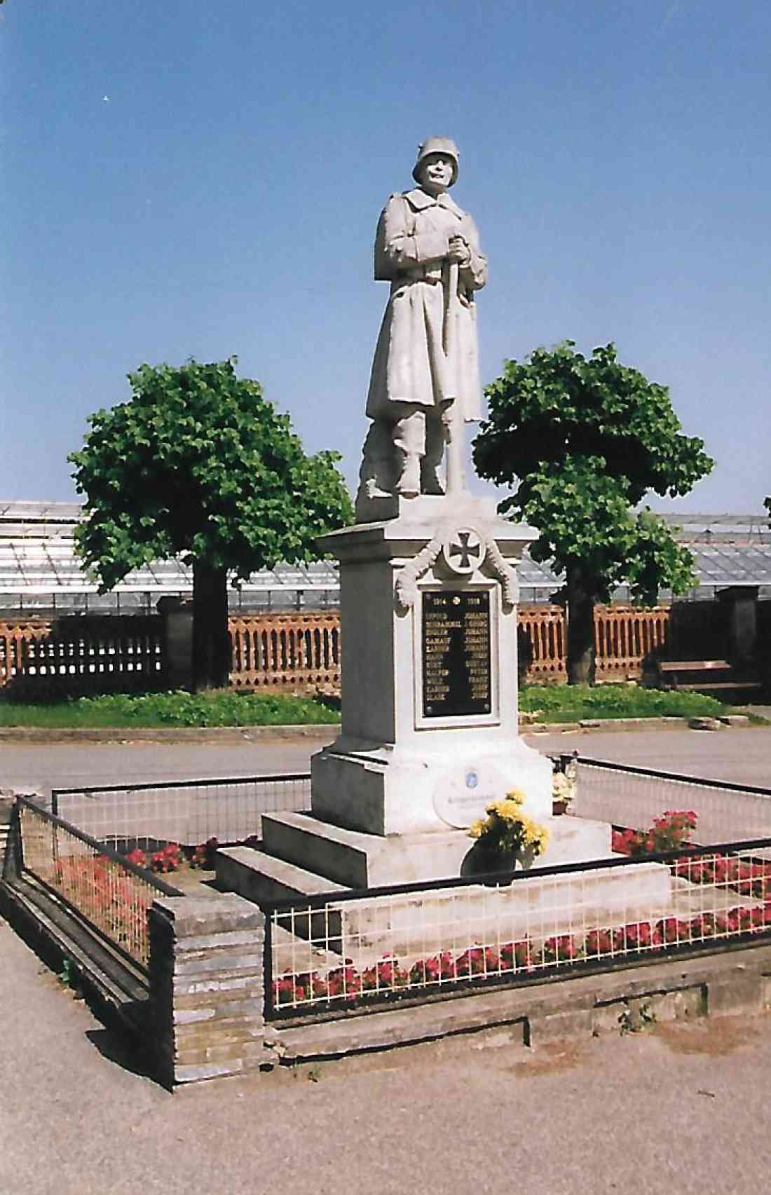 Kriegerdenkmal in Jormannsdorf am Dorfplatz