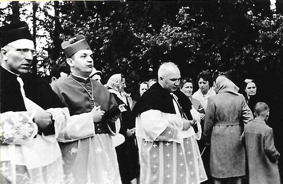 Geistl. Rat Theodor Martin Scheibelhofer (rechts), Pfarrer in Tatzmannsdorf von 1956 bis 1961