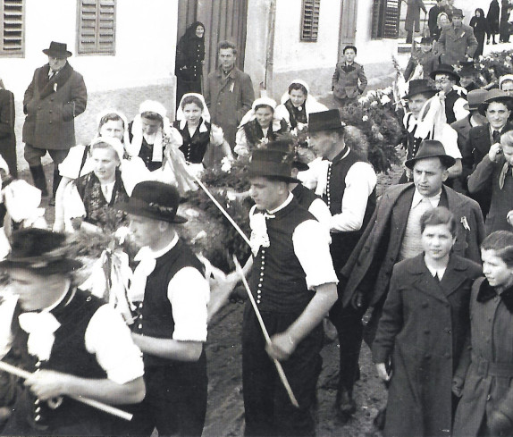 Blochziehen: Jormannsdorf 1949