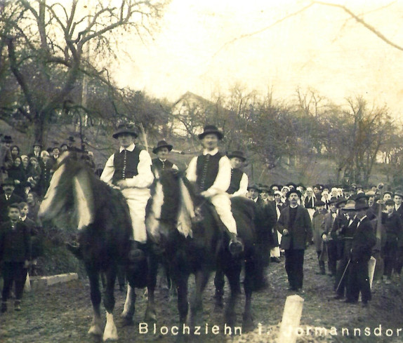 Jormannsdorf: Blochziehen 1928