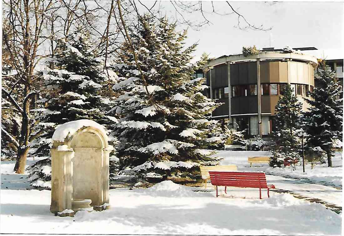 Anna Brunnen: 1991 vor dem Kurmittelhaus Bad Tatzmannsdorf aufgestellt