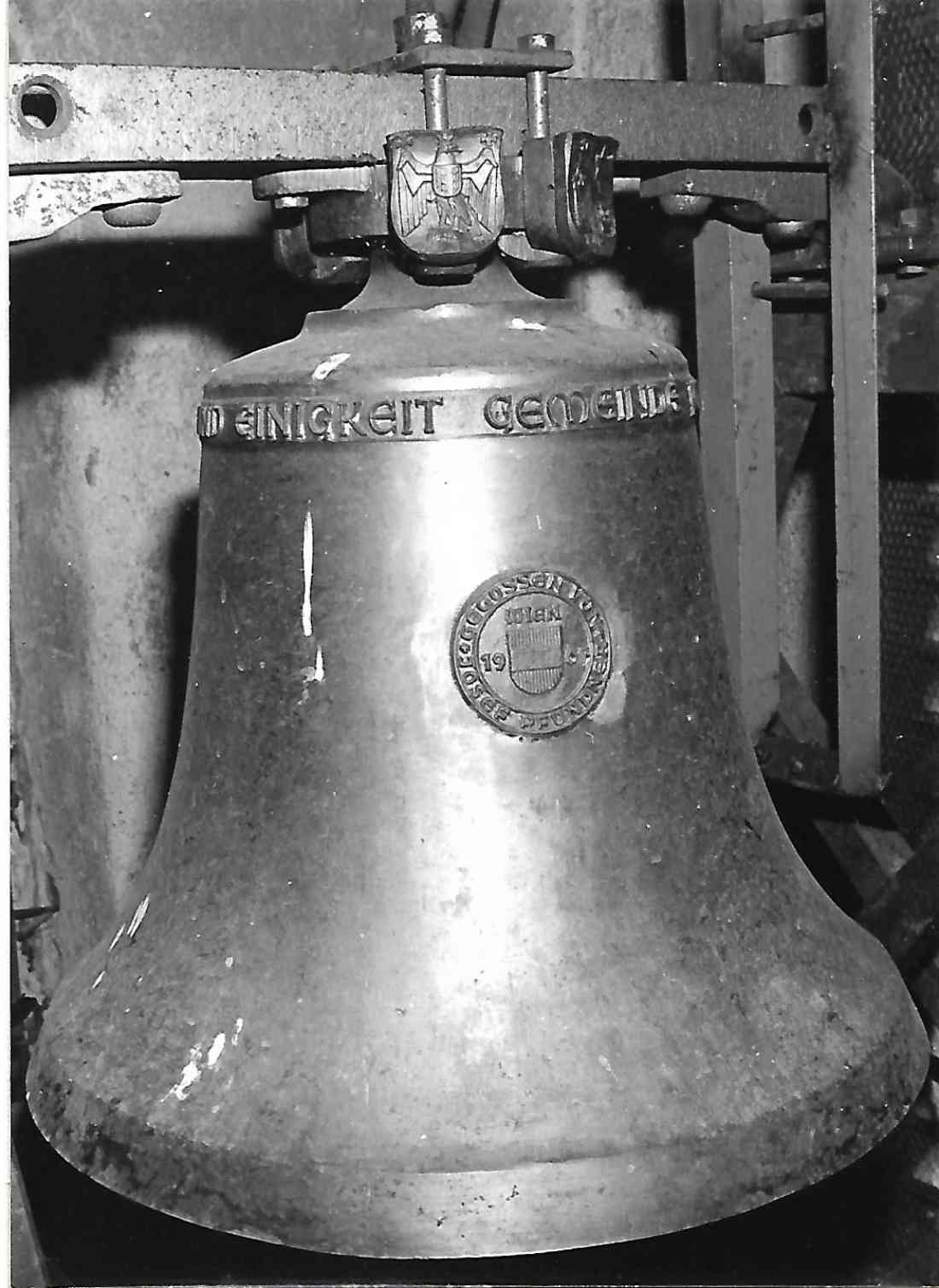 Jormannsdorf, Friedenglocke: Für Frieden und Einigkeit. Josef Pfundner, (Kreuzung Bundesstraße 50)