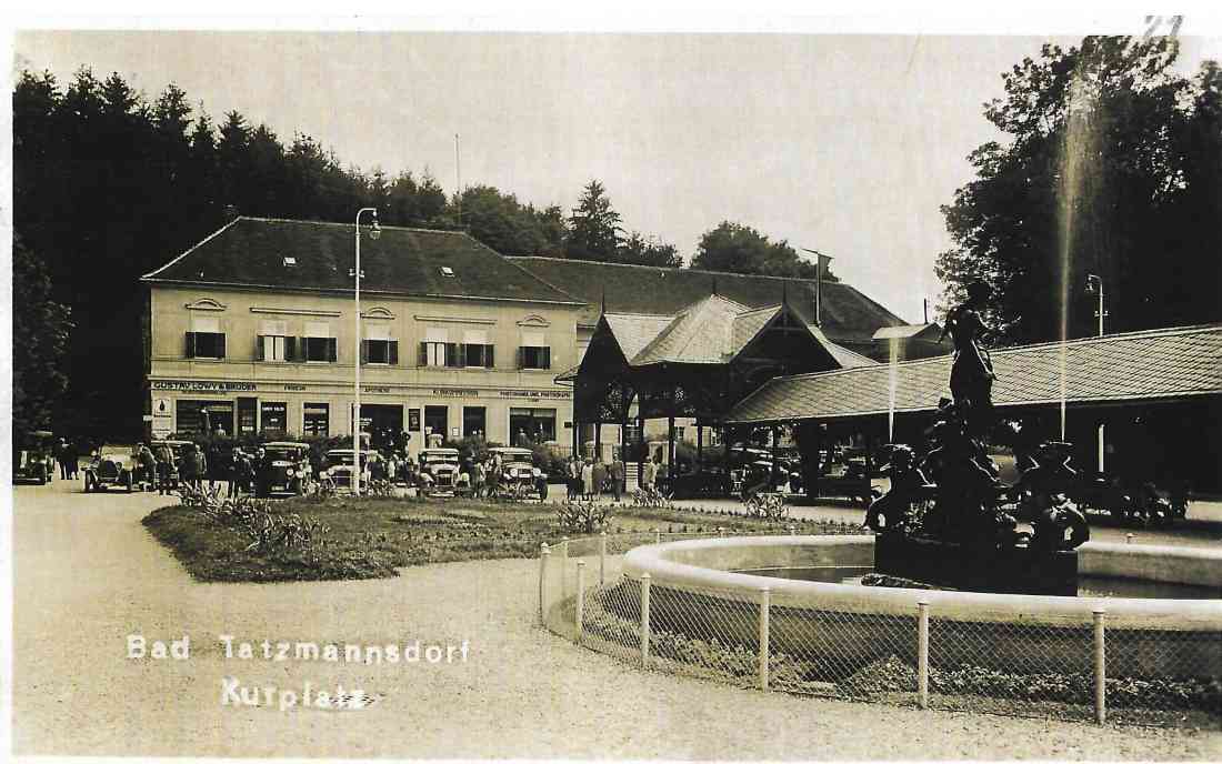 Quellenhof mit Wandelgang